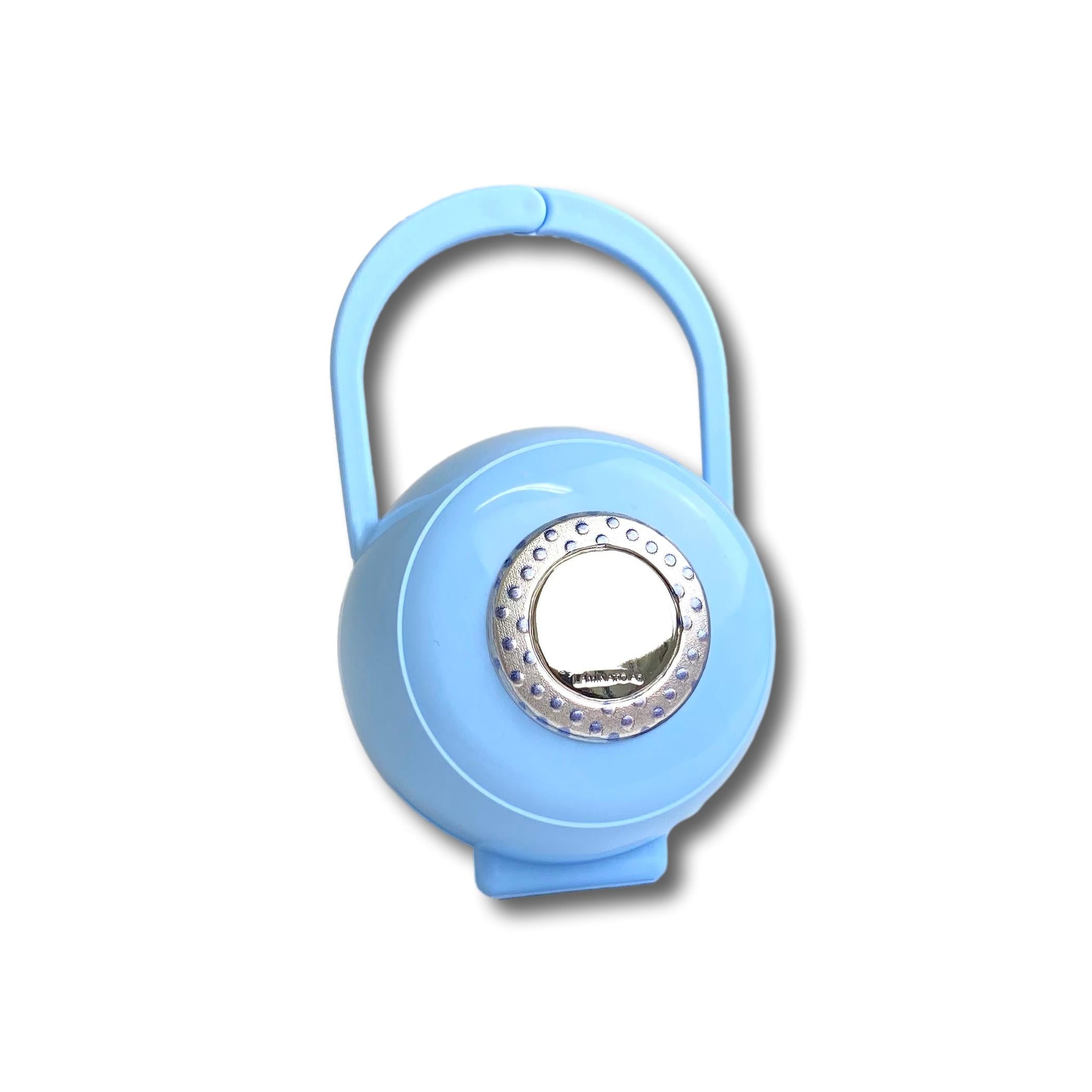Scatolina porta ciuccio azzurra con applicazione in argento bilaminato