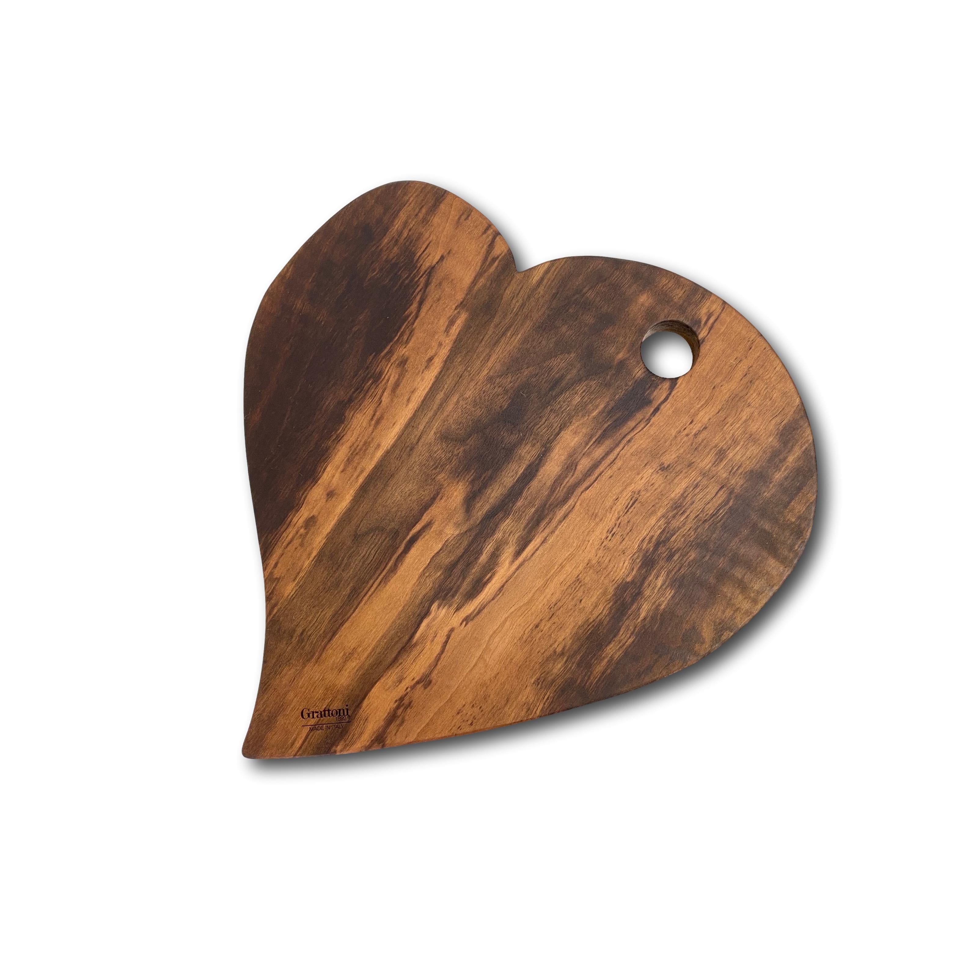 Tagliere cuore grande in noce